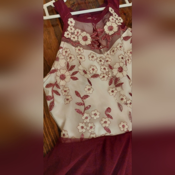 Girls sz 10 Christmas dress - Picture 2 of 3